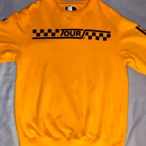 Justin Bieber yellow Tour sweatshirt